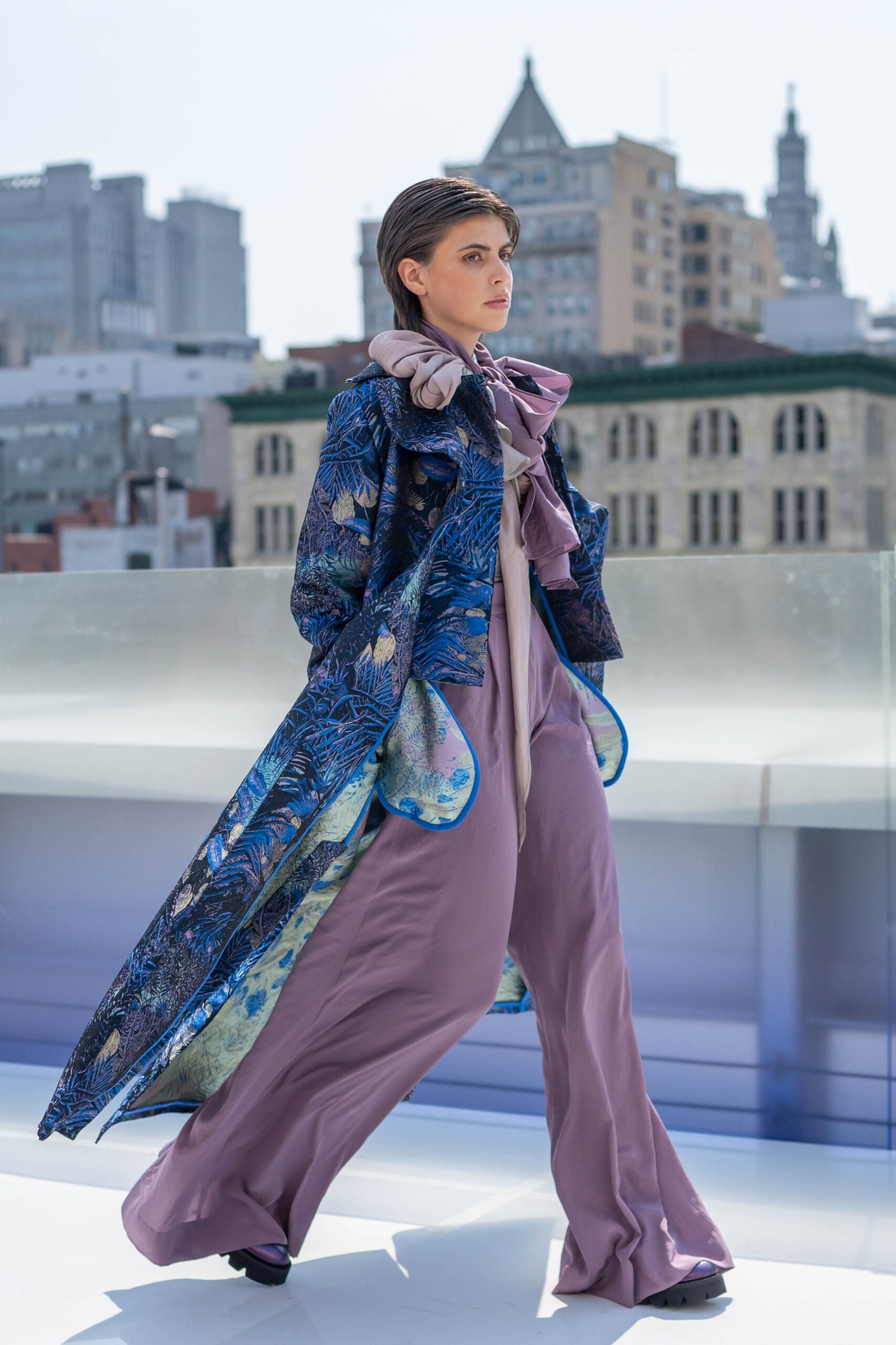 Coat „NYX “ Urgöttin der Nacht (NYFW Runway)