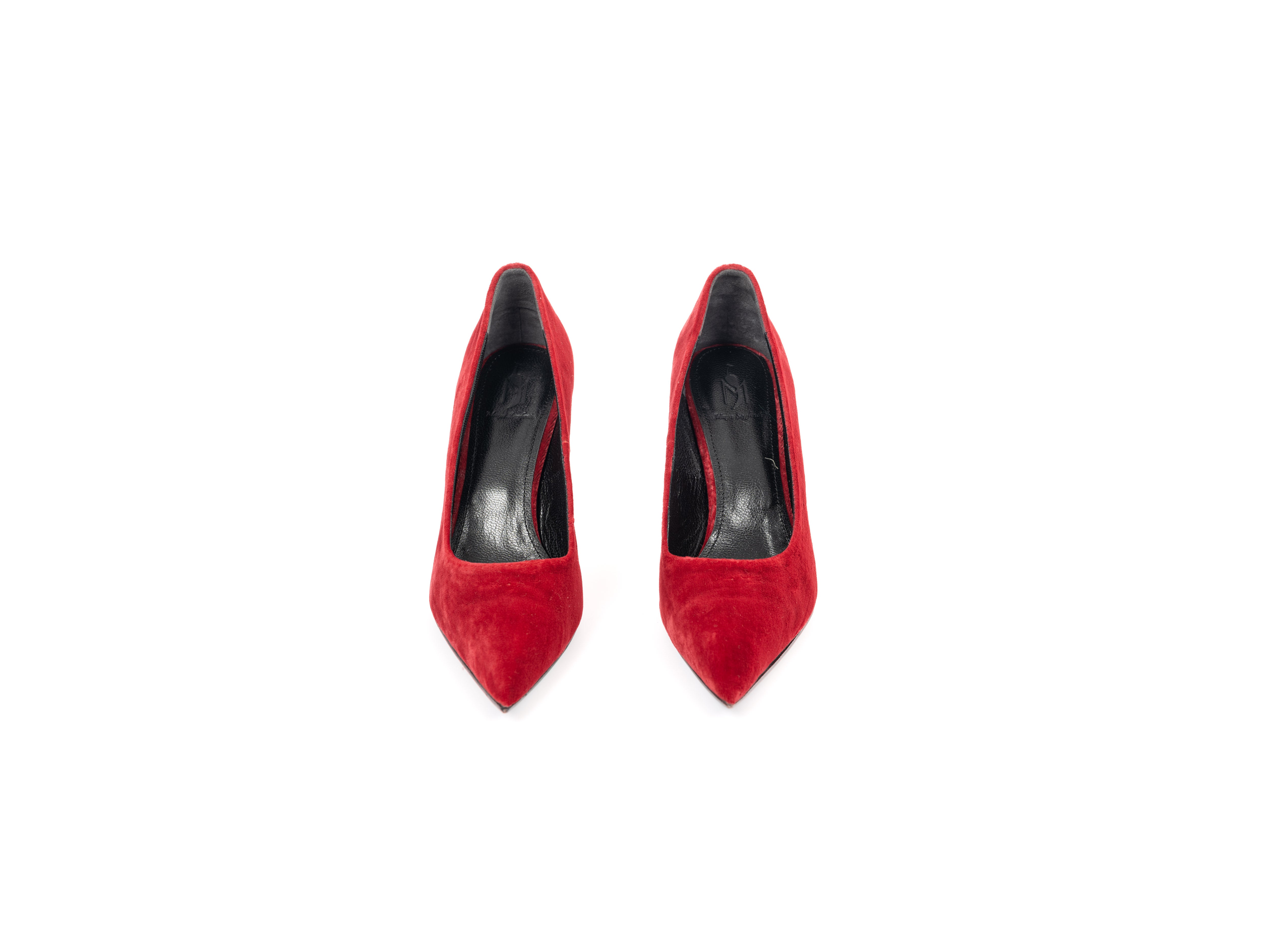 Maya Seyferth Pumps in Rot aus Veloursleder mit spitzer Zehe