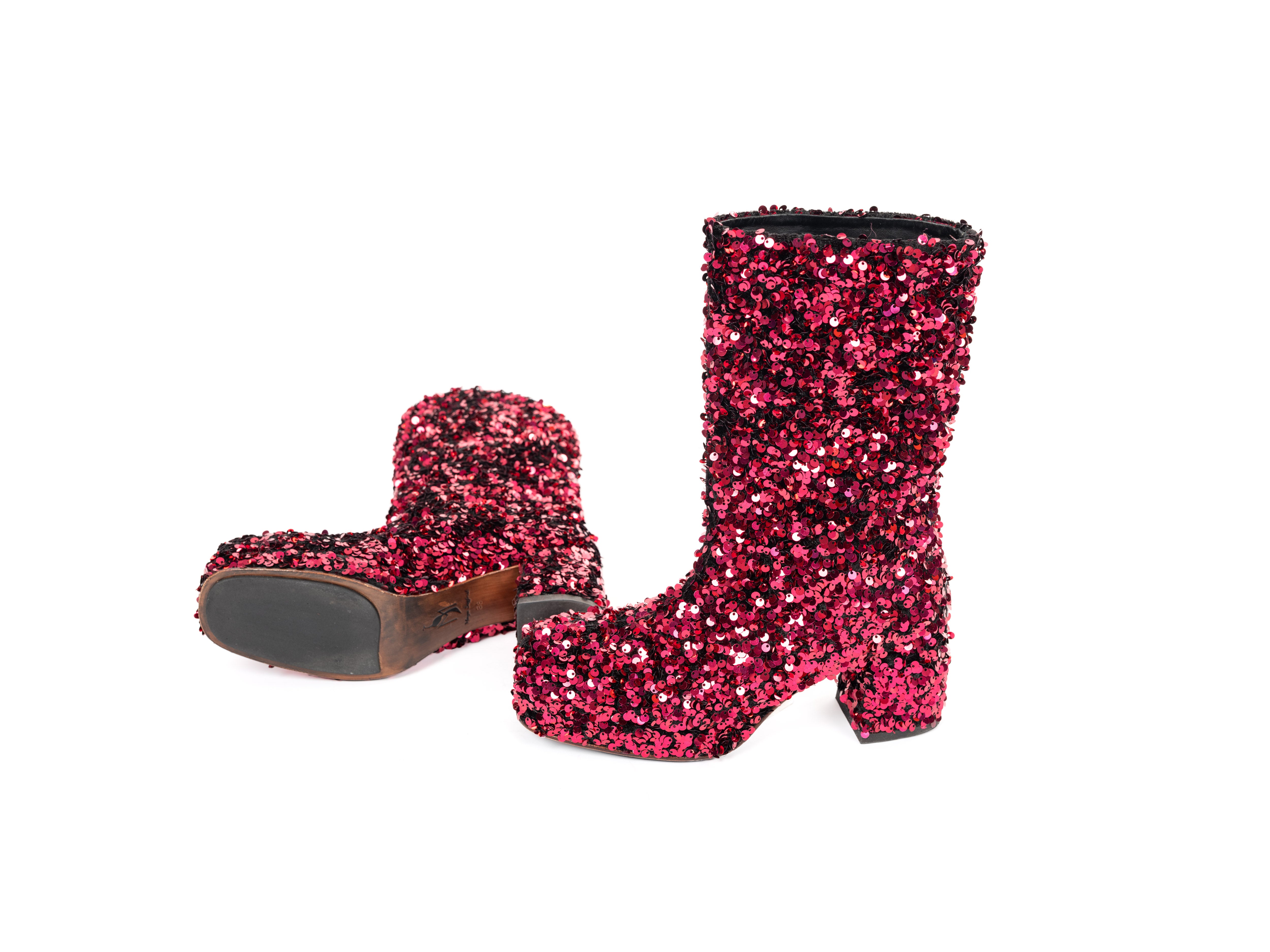 Maya Seyferth Paillettenstiefel Fuchsia, Sohlen- und Seitenansicht mit Blockabsatz