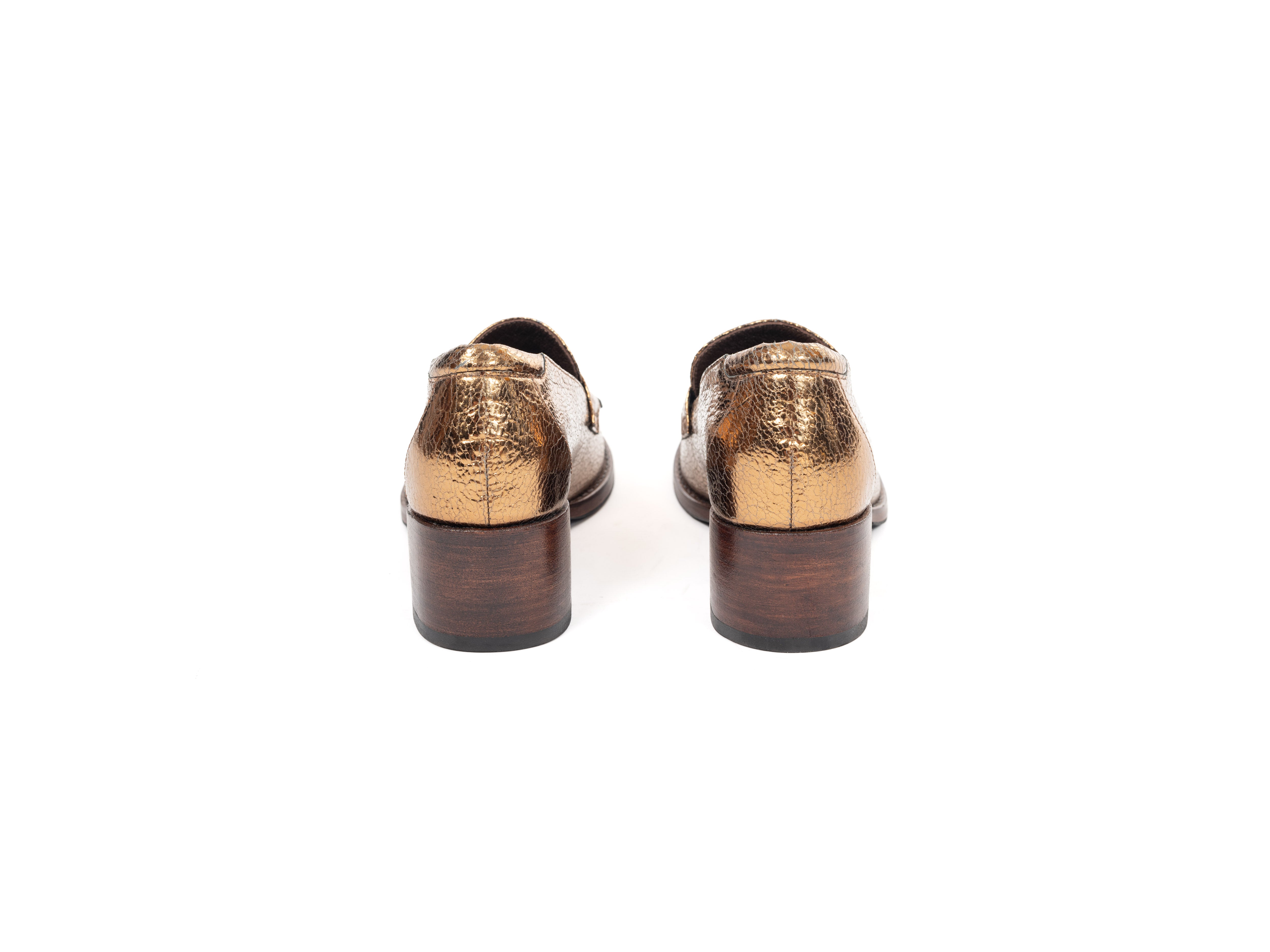 Maya Seyferth Loafer in Bronze, Rückansicht mit Holz-Blockabsatz