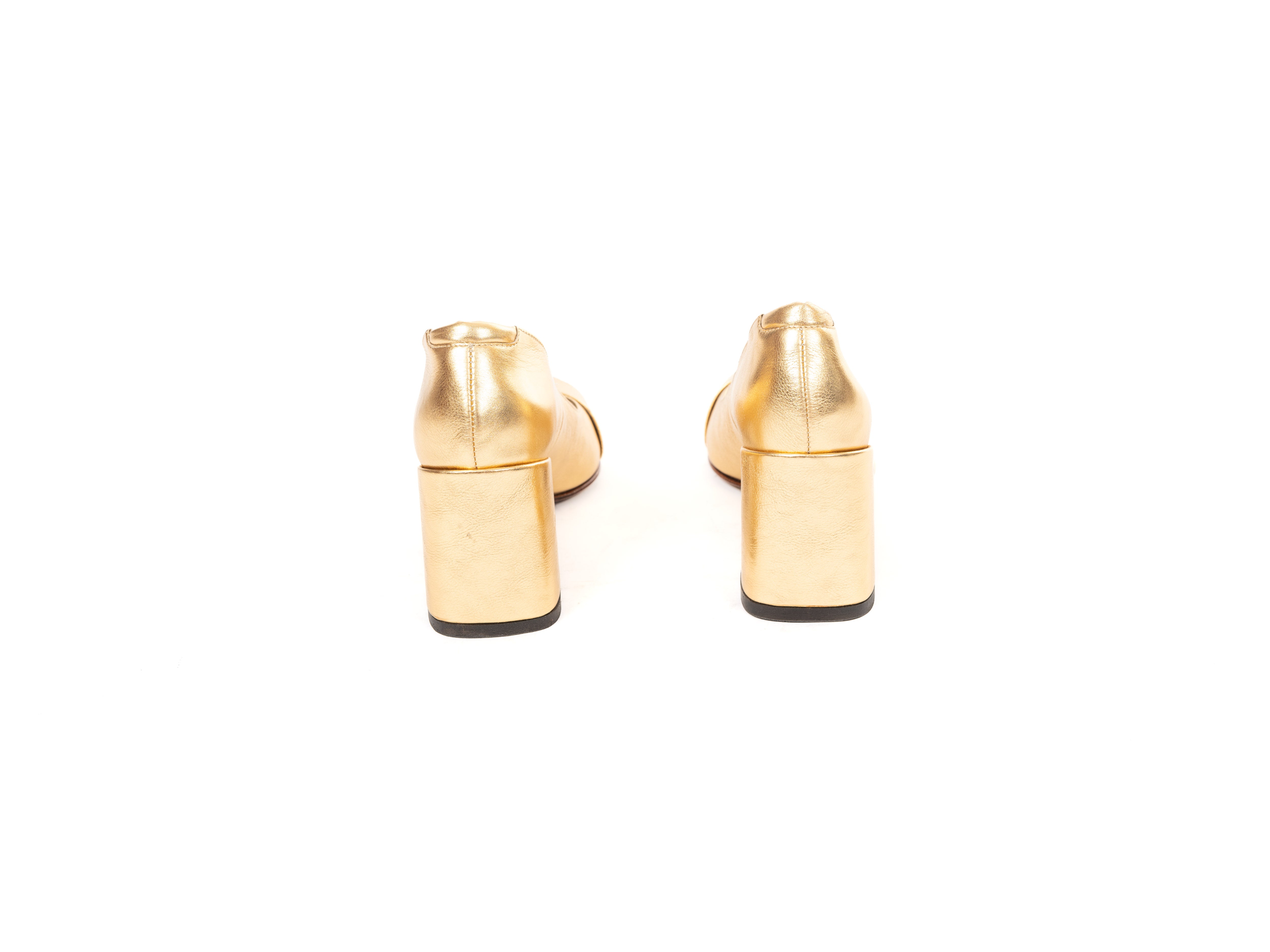 Maya Seyferth Pumps in Gold, Rückansicht mit Blockabsatz