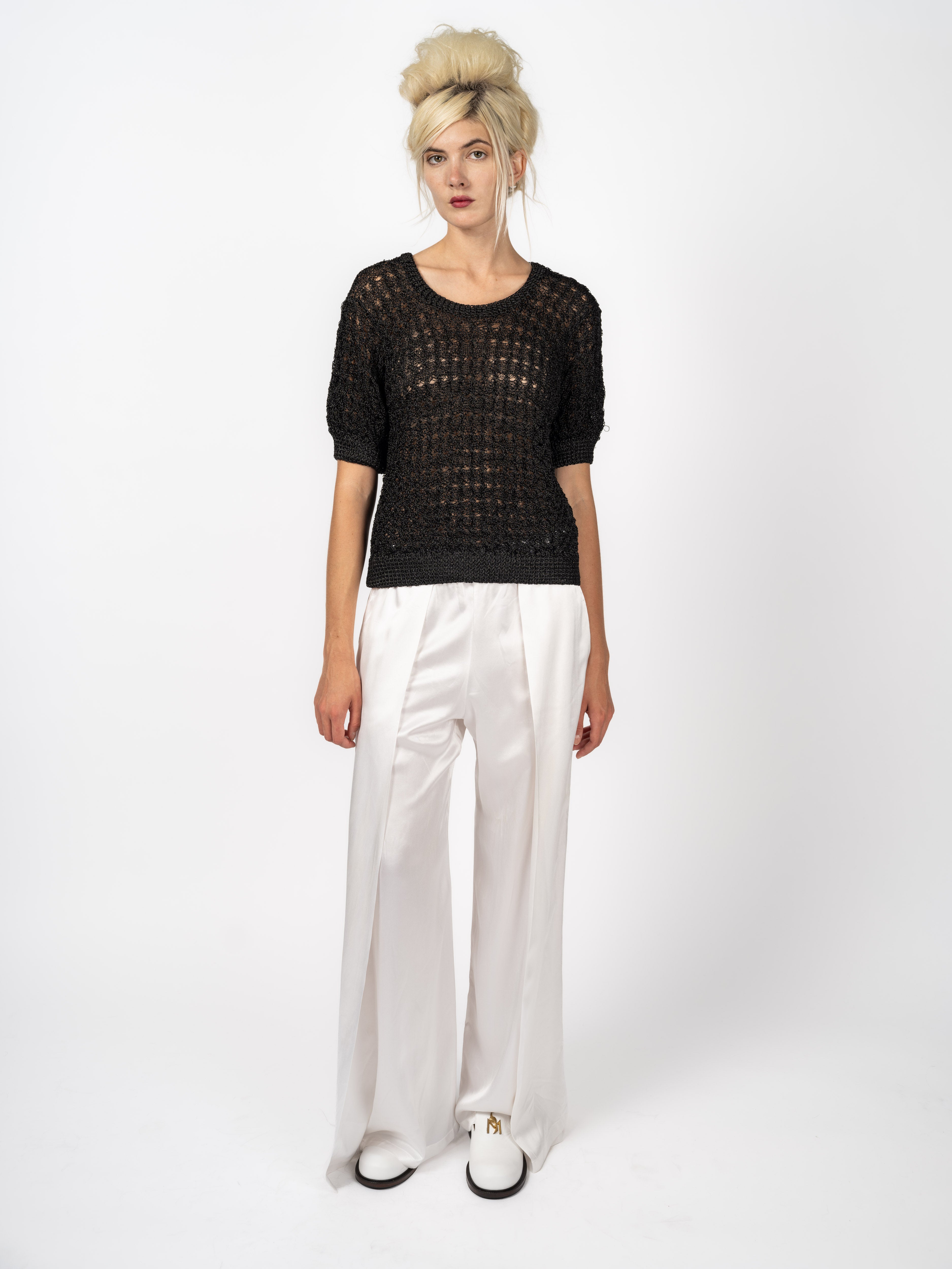 Knit Top Black – full look