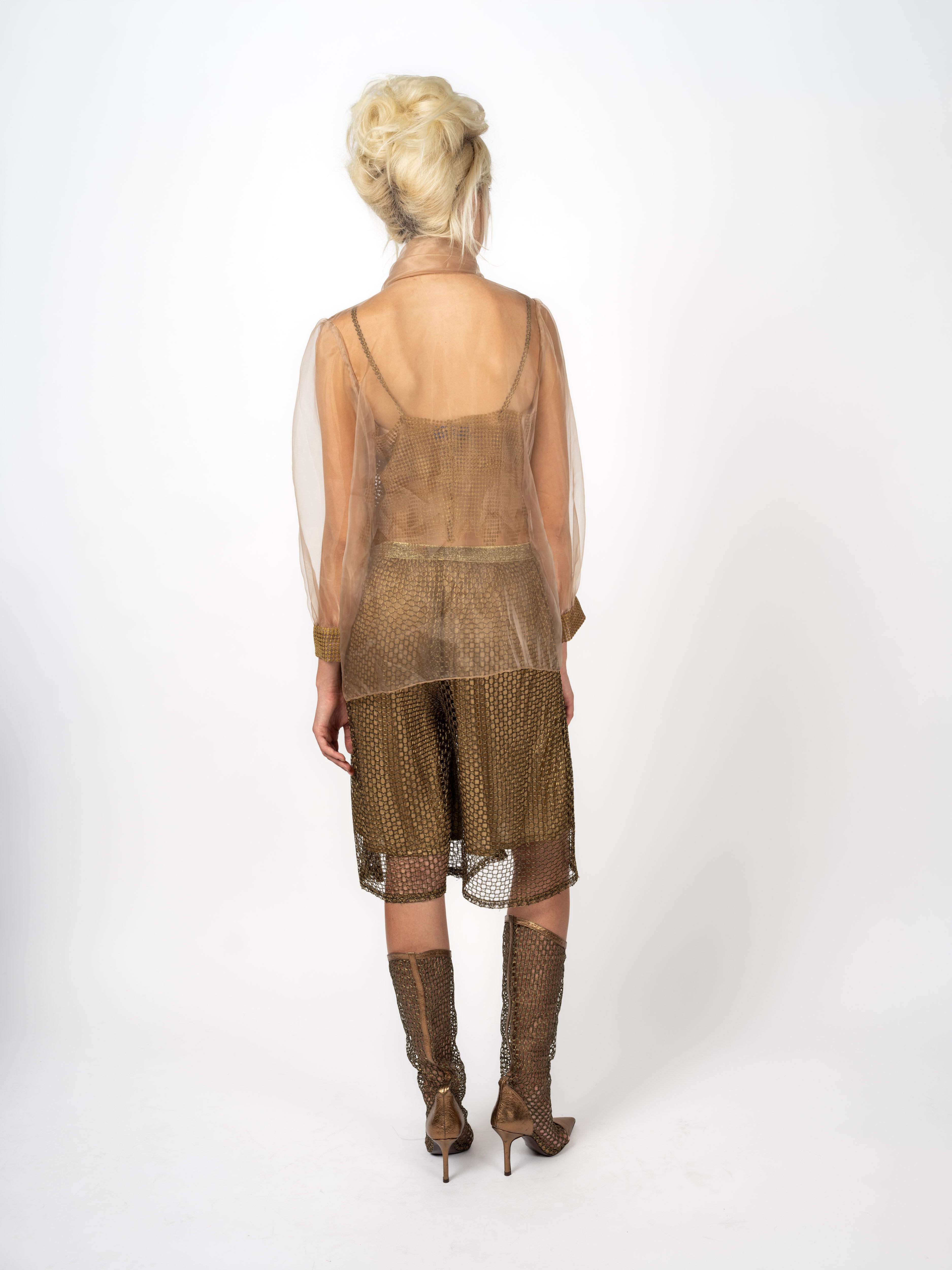 Transparente Schluppenbluse aus Organza mit Stickerei – Rückansicht
