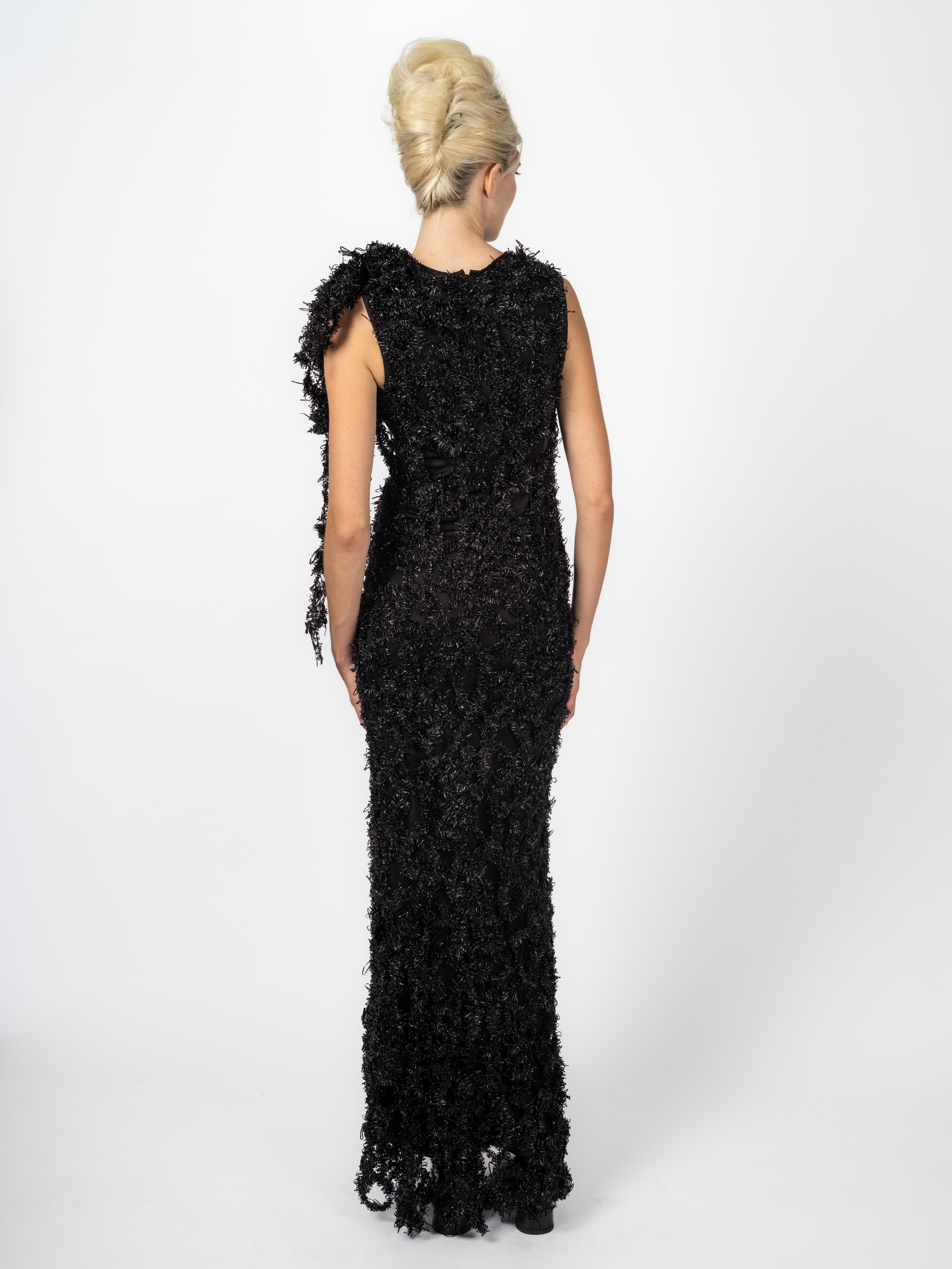 Abendkleid Schwarz mit Fransenstruktur – weitere Ansicht