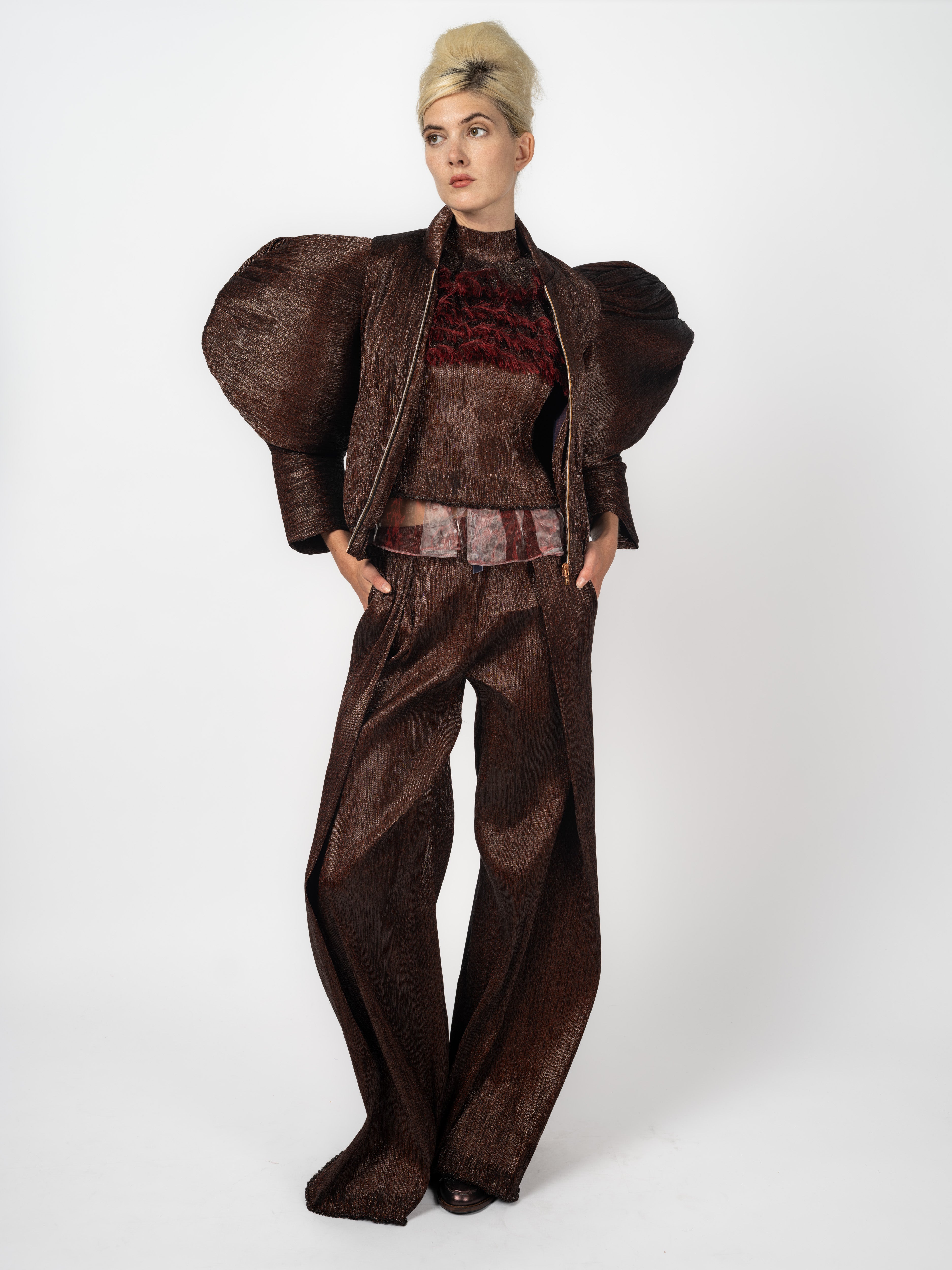 Jacke Bronze mit Volumenärmeln – Vorderansicht