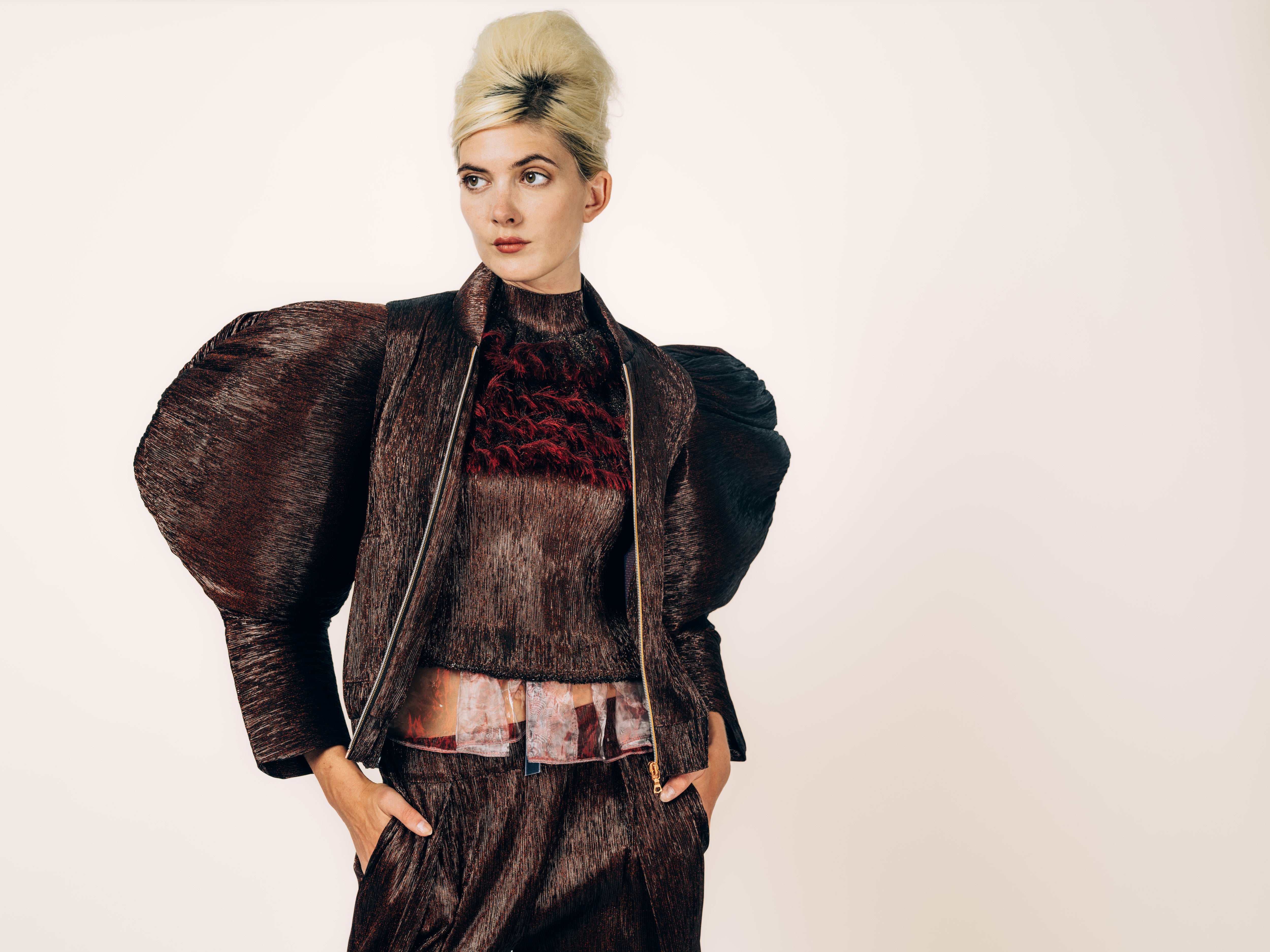 Jacke Bronze mit Volumenärmeln – weitere Ansicht