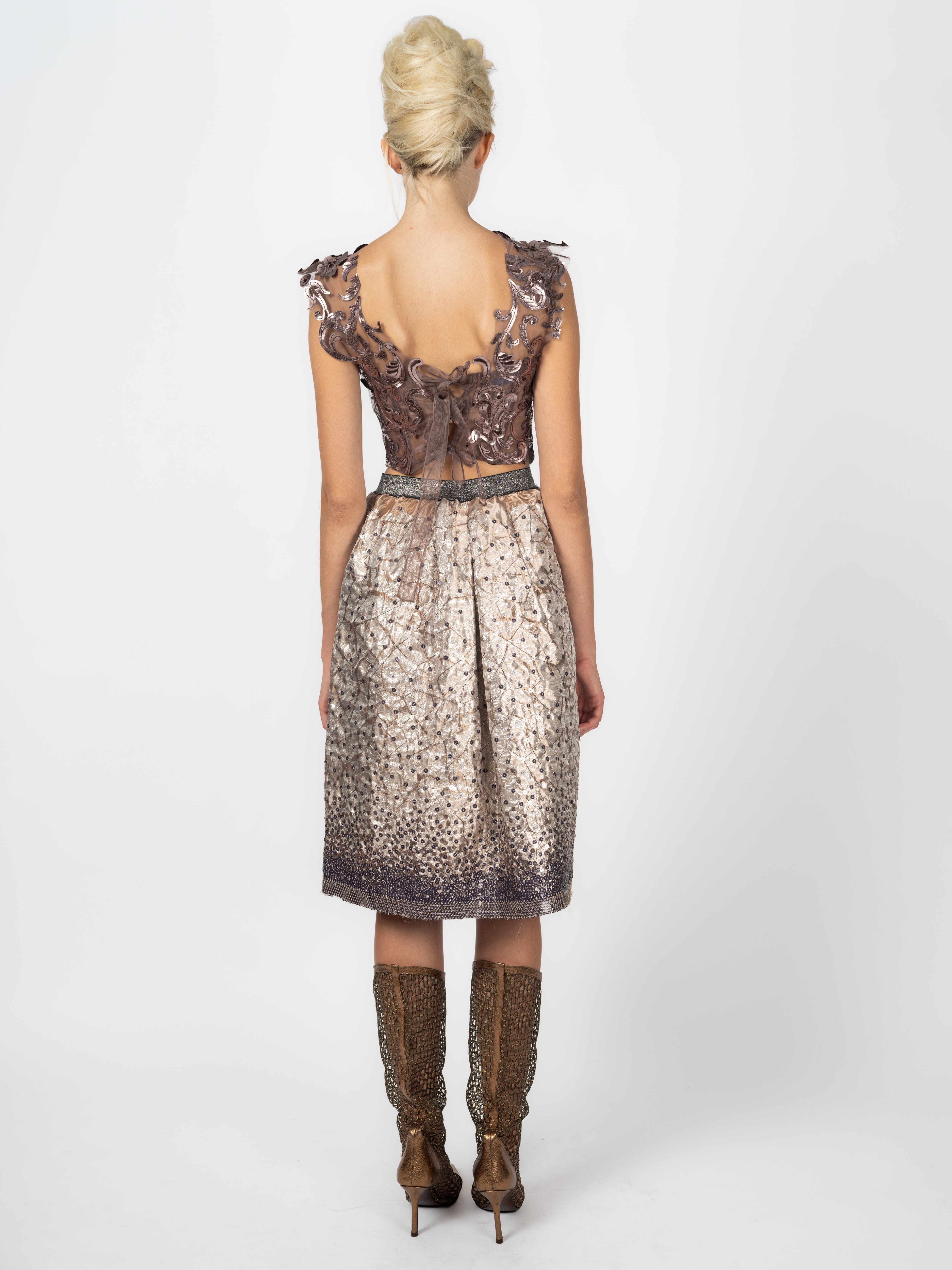 Detail Rock Champagner mit Pailletten im Verlauf von Maya Seyferth