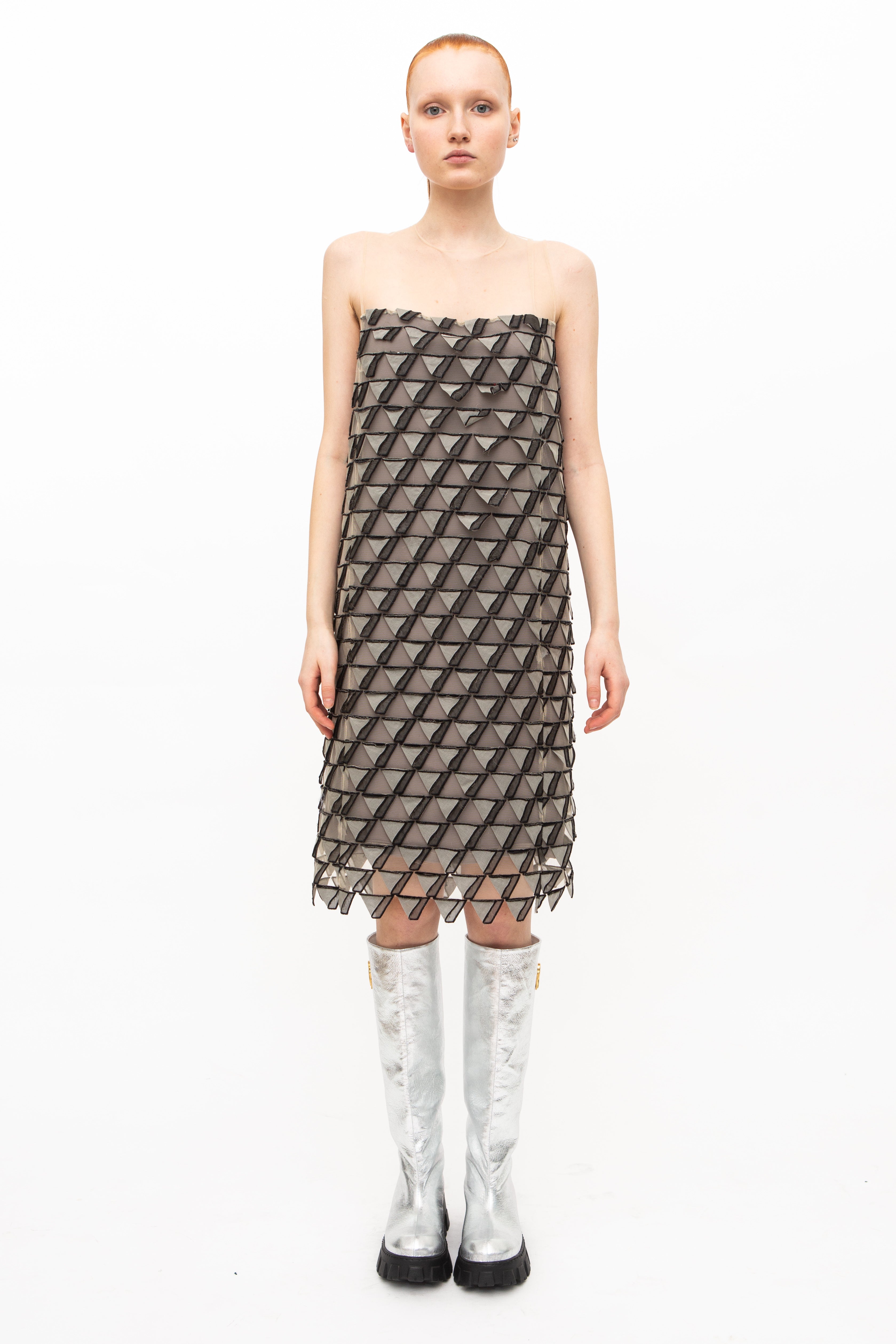 Dress Sleeveless Embroidery unique