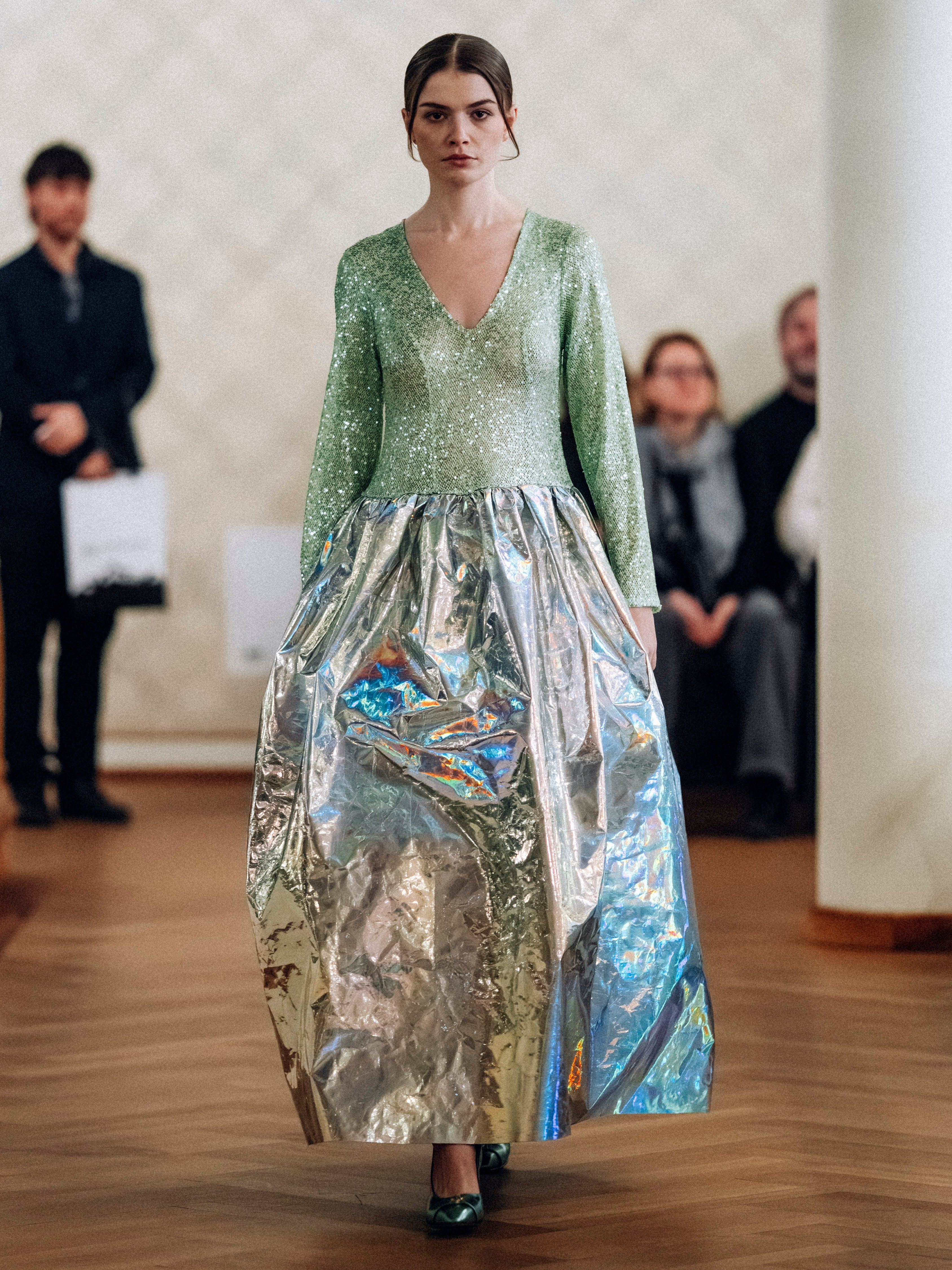 Abendkleid Mint auf dem Runway der Zurich Fashion Week 2026