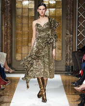 Lade das Bild in den Galerie-Viewer, Bare shoulder dress
