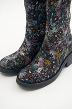 Lade das Bild in den Galerie-Viewer, Handmade Stiefel

