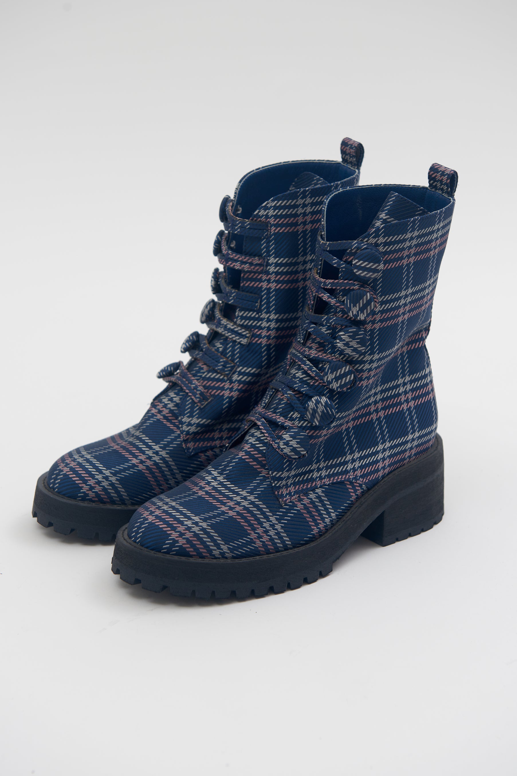 Handmade Boots Buttons Check