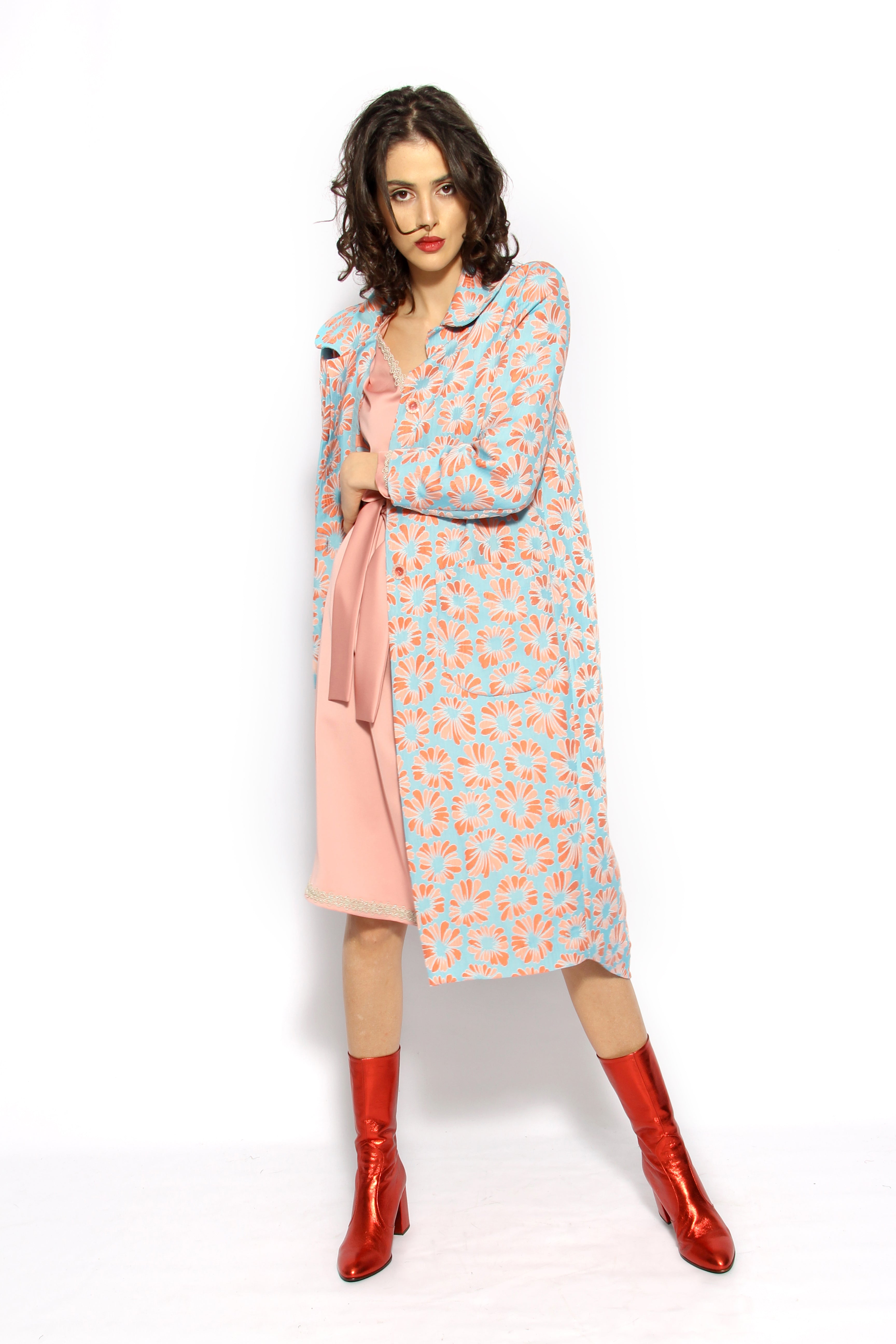 Rosa Mantel mit Blumenmuster (nur noch 1 Stück)