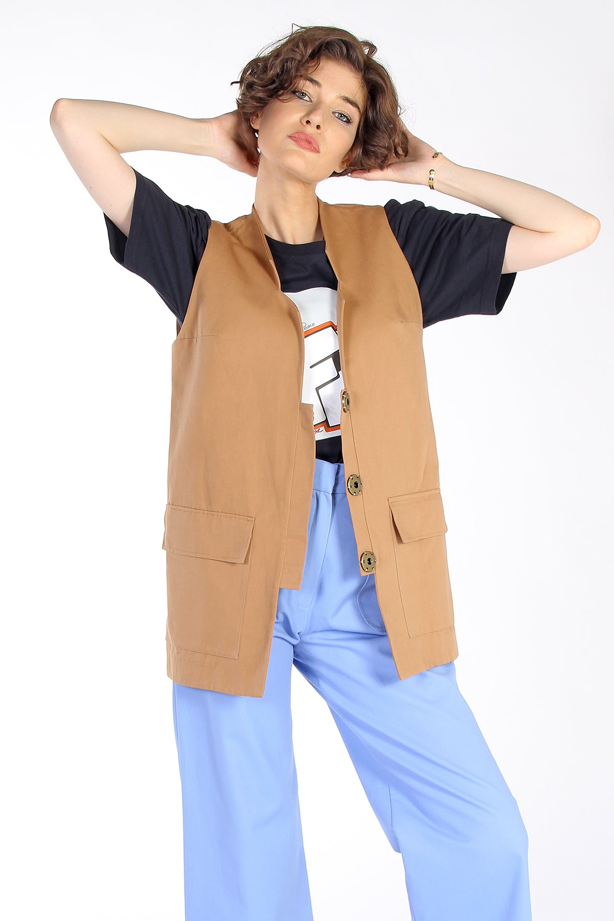 PRINTED VEST BERLIN WALL