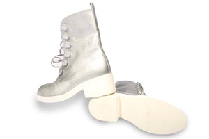 Handmade Schuhe mit Knöpfe (Silber)