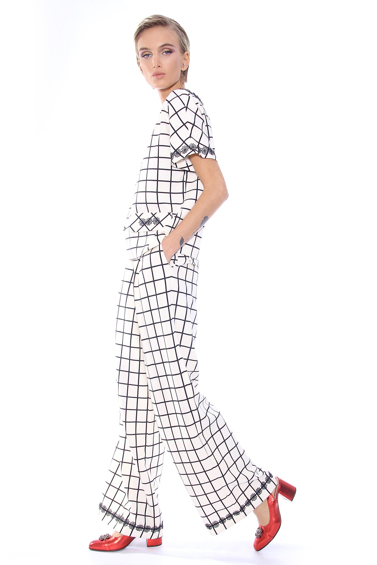 Kariertes Oberteil mit Spitze