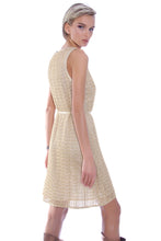Lade das Bild in den Galerie-Viewer, Kleid
