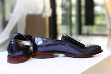 Lade das Bild in den Galerie-Viewer, Handmade Shoes (NYFW Runway)
