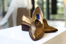 Lade das Bild in den Galerie-Viewer, Handmade Shoes
