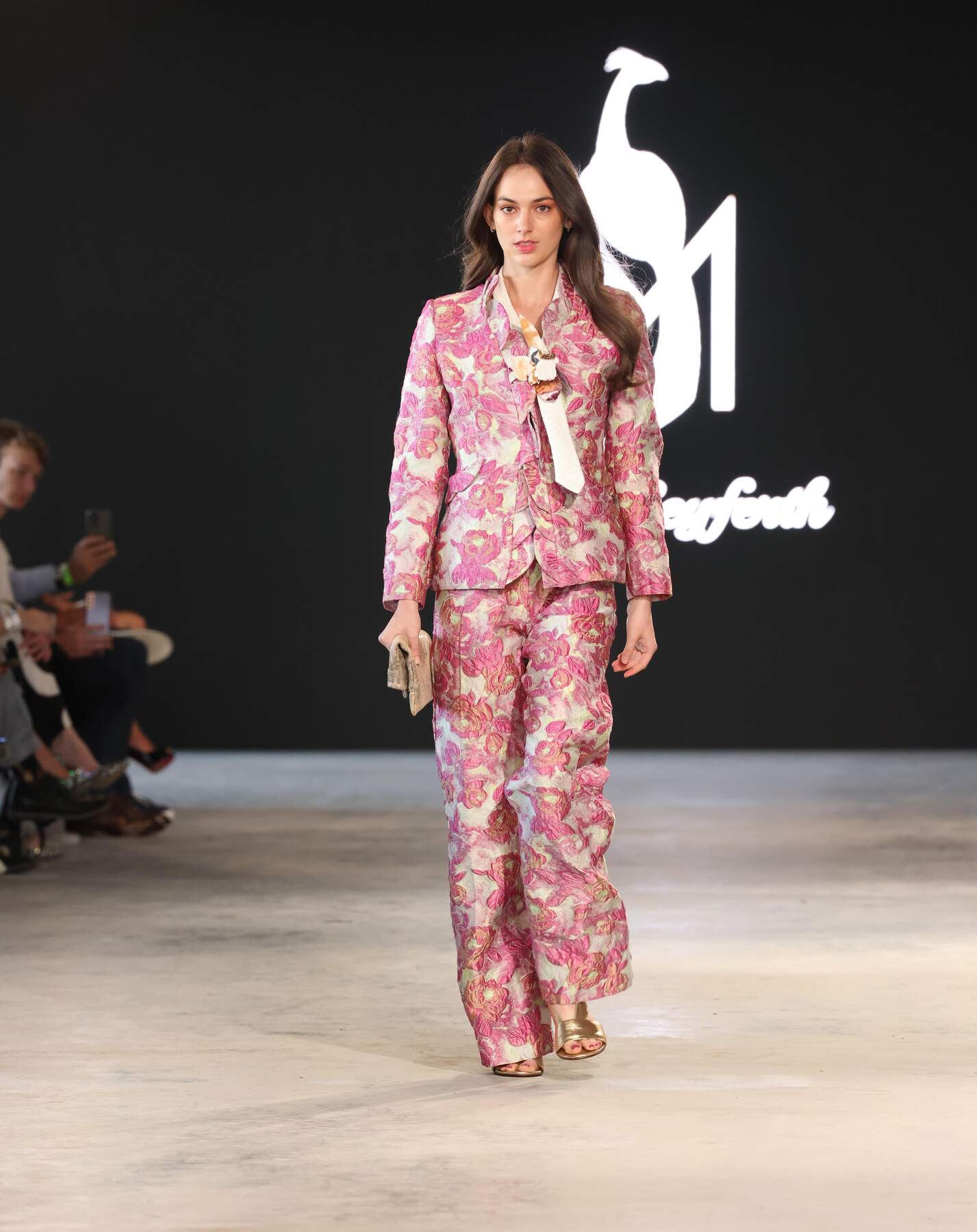 Suit Floral