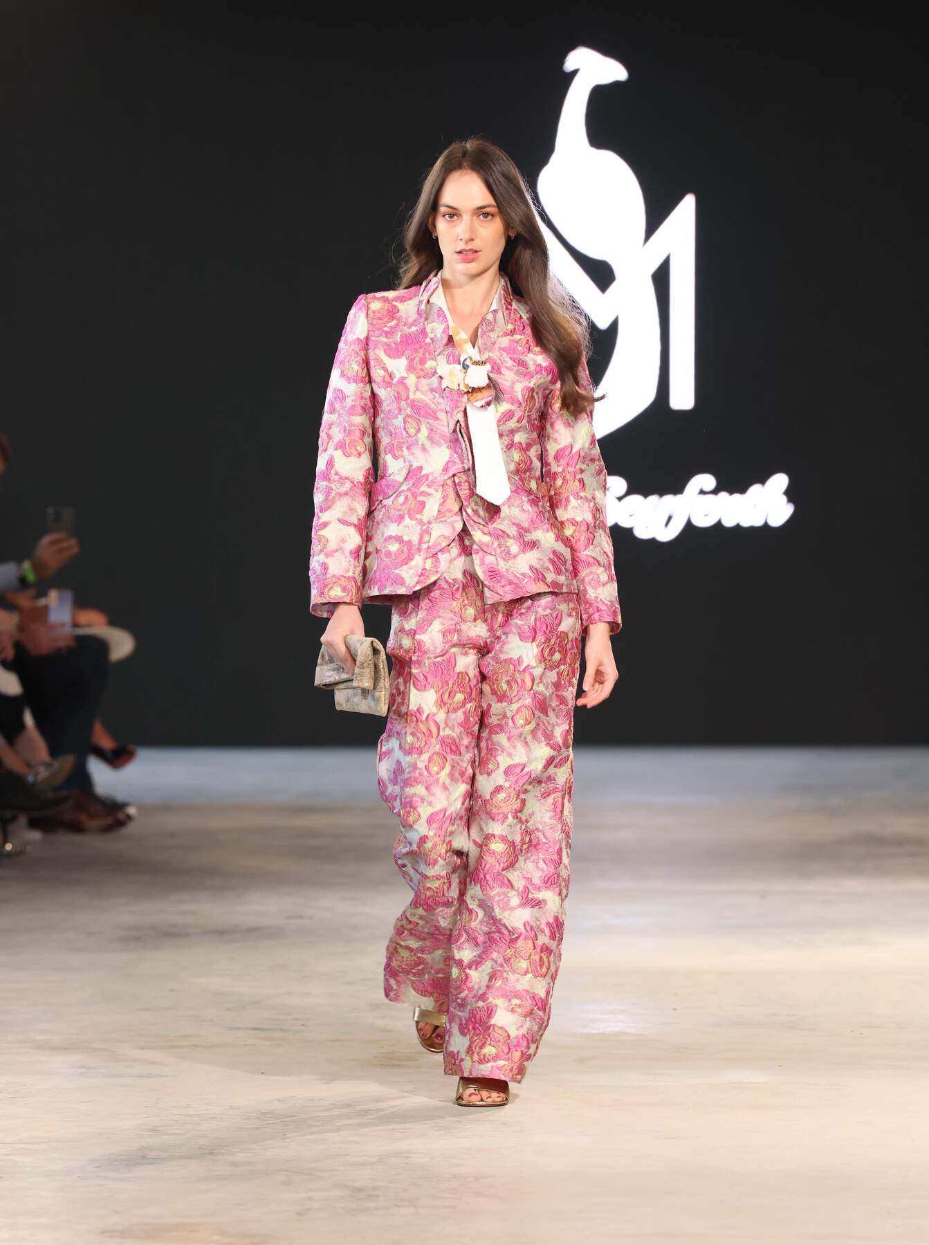 Suit Floral