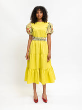 Lade das Bild in den Galerie-Viewer, Gelbes Kleid mit Spitze