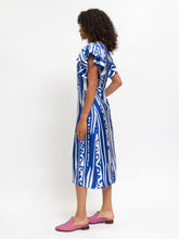 Lade das Bild in den Galerie-Viewer, Dress
