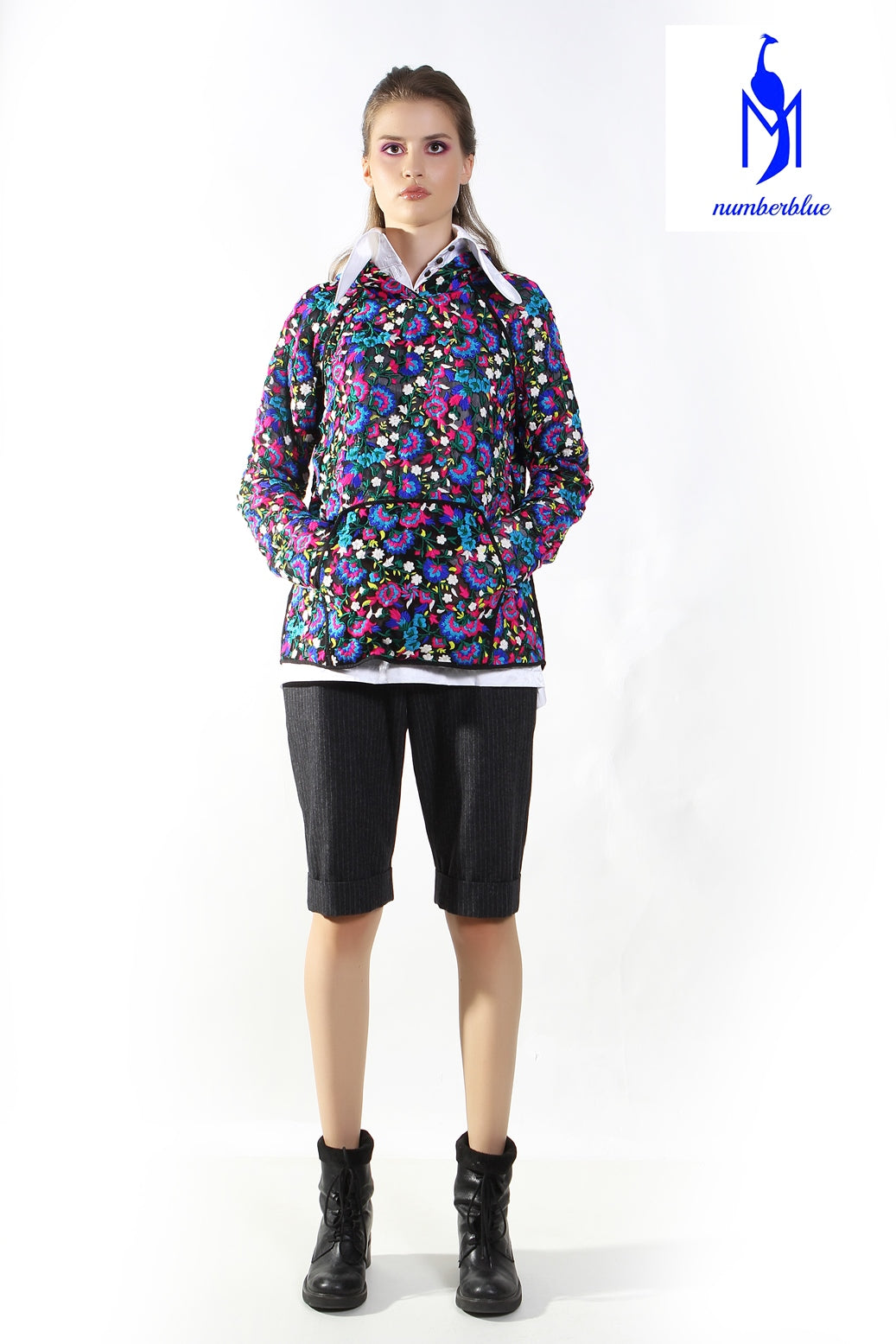 Kaputzenpullover aus bestickter Seide