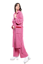 Lade das Bild in den Galerie-Viewer, Langer rosa Mantel mit Kunstpelztaschen